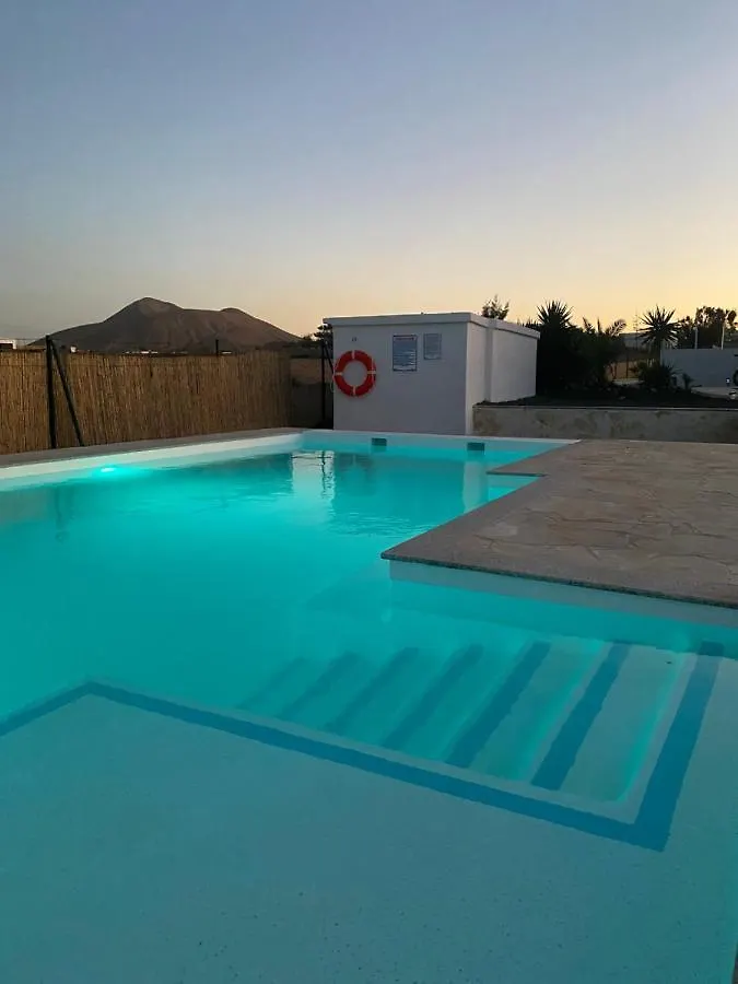 Villa Verano Apartamentos Compartidos Villaverde La Oliva Spagna